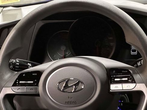 Used 2023 Hyundai Elantra SE FWD image 22