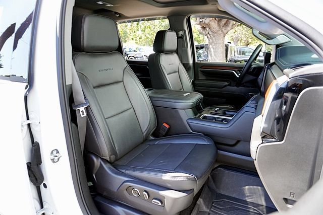 Used 2024 GMC Sierra 2500 Denali w/ Technology Package AWD/4WD image 21