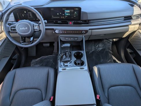 New 2026 Kia Carnival SX FWD image 5