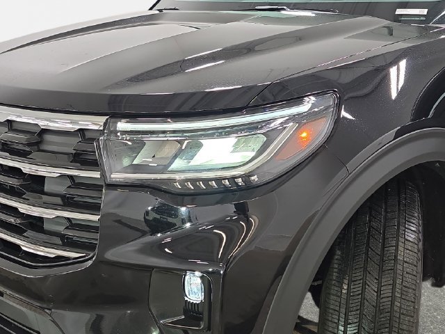 Used 2026 Ford Explorer Active w/ Active Comfort Package AWD/4WD image 30