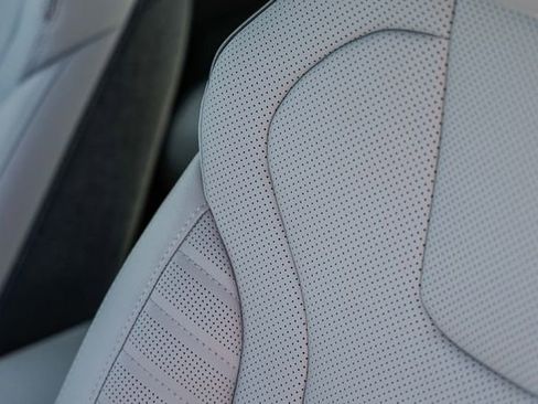 New 2026 Hyundai Elantra Limited FWD image 29