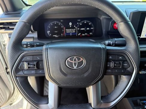 Used 2024 Toyota Tacoma TRD Sport AWD/4WD image 13