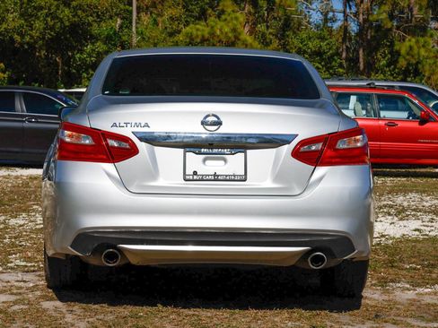 Used 2018 Nissan Altima 2.5 S w/ S Convenience Package image 9