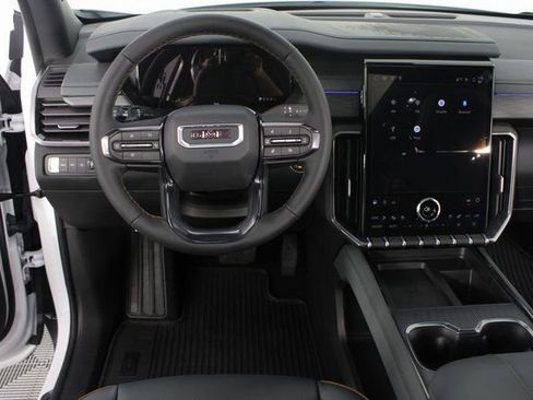 New 2026 GMC Acadia AT4 w/ Luxury Package image 13