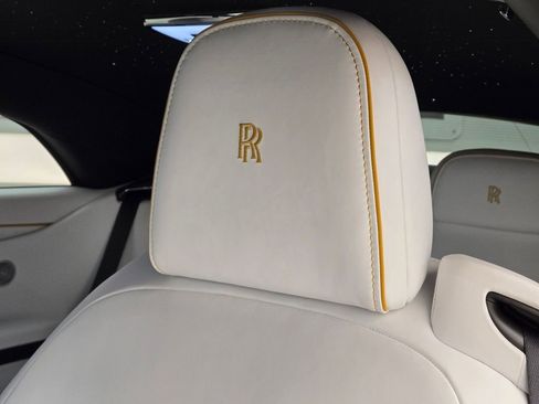New 2025 Rolls-Royce Spectre Black Badge w/ Leather Finishing Pack image 27
