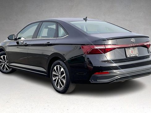 Used 2025 Volkswagen Jetta S image 27