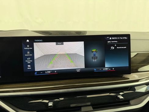 Used 2023 BMW X7 xDrive40i w/ Premium Package AWD/4WD image 38