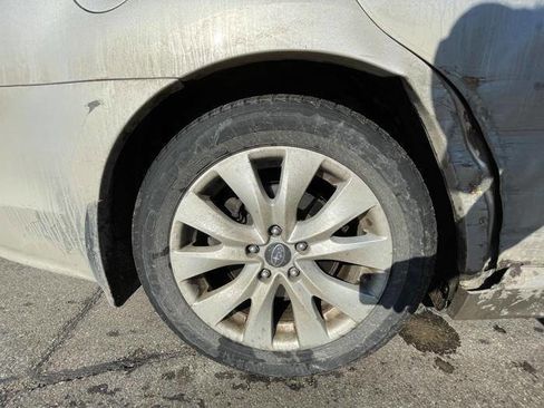 Used 2016 Subaru Legacy 2.5i Premium image 16