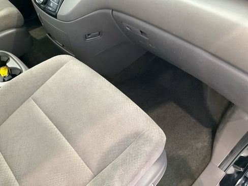 Used 2015 Honda Odyssey EX image 24