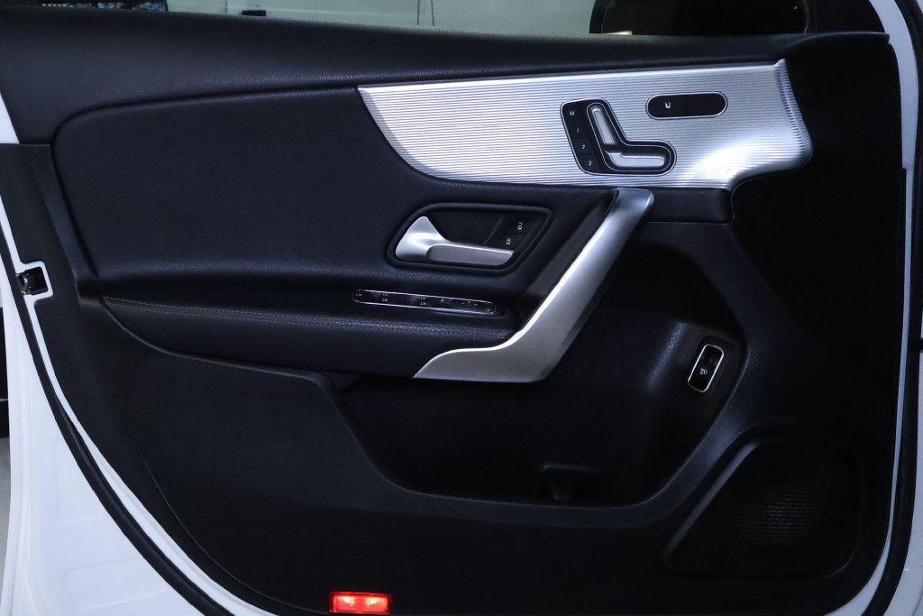 Used 2019 Mercedes-Benz A 220 4MATIC image 11