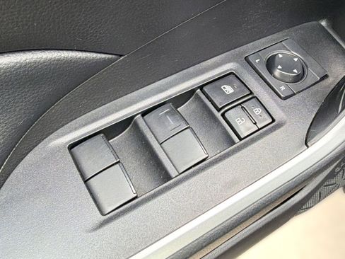 Used 2023 Toyota RAV4 LE FWD image 20