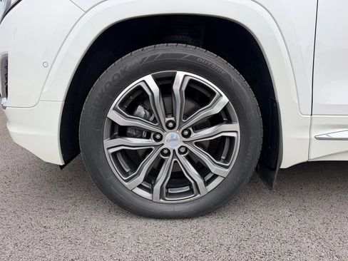 Used 2020 GMC Terrain Denali w/ GMC Pro Grade Package AWD/4WD image 17