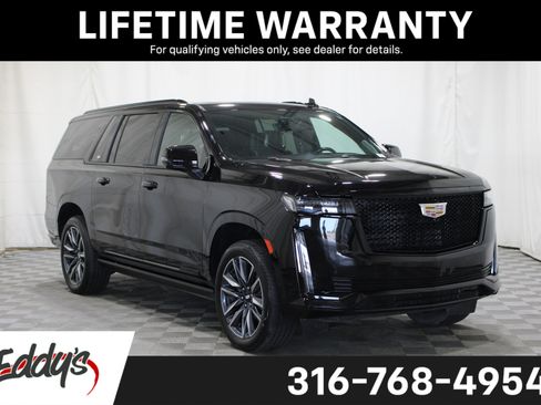 Used 2023 Cadillac Escalade ESV Sport Platinum AWD/4WD image 1