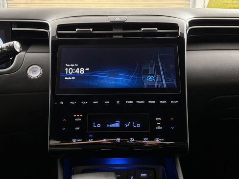 Certified 2023 Hyundai Santa Cruz Limited AWD/4WD image 20