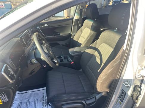 Used 2019 Kia Sportage LX FWD image 15