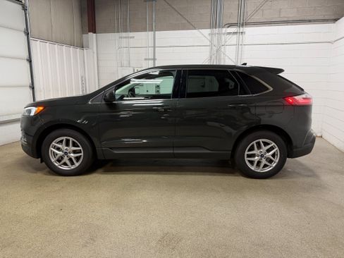 Certified 2023 Ford Edge SEL w/ Convenience Package AWD/4WD image 6