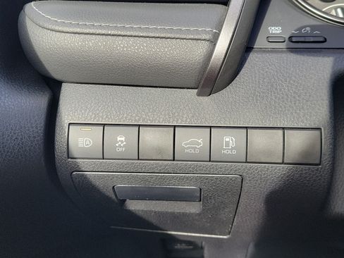 Used 2021 Toyota Camry SE FWD image 26