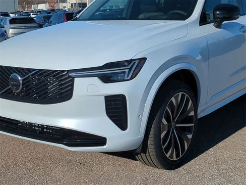New 2026 Volvo XC90 B6 Ultra w/ Protection Package Premier image 3