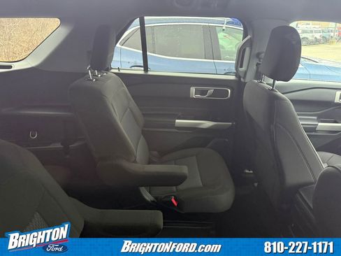 Certified 2024 Ford Explorer XLT image 8