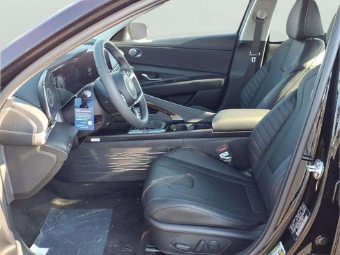 New 2026 Hyundai Elantra Limited FWD image 9
