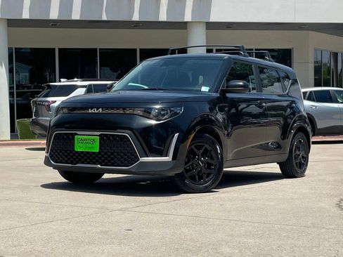 Used 2024 Kia Soul LX w/ Option Group 015 FWD image 1