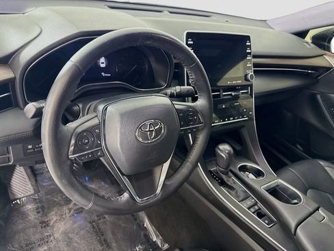 Certified 2021 Toyota Avalon XLE w/ Moonroof Package image 9