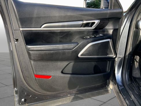 Used 2020 Kia Telluride S FWD image 21