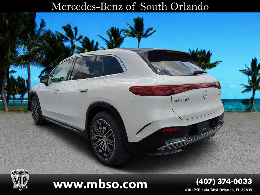Used 2023 Mercedes-Benz EQS 580 4MATIC SUV image 4