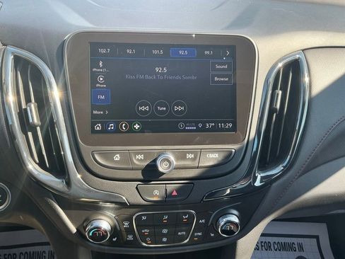 Used 2023 Chevrolet Equinox RS image 28