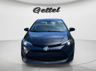 Used 2018 Toyota Corolla LE FWD video 2