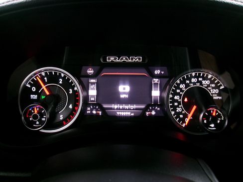Used 2022 RAM 2500 Laramie AWD/4WD image 8