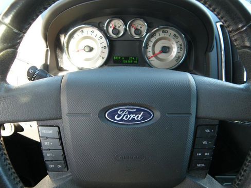 Used 2009 Ford Edge SEL image 11
