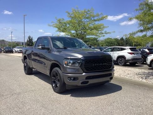 Used 2022 RAM 1500 Big Horn AWD/4WD image 3