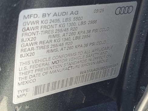 Used 2025 Audi Q5 Prestige w/ 20" Wheel Package AWD/4WD image 35