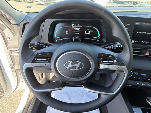 New 2026 Hyundai Elantra Blue image 23