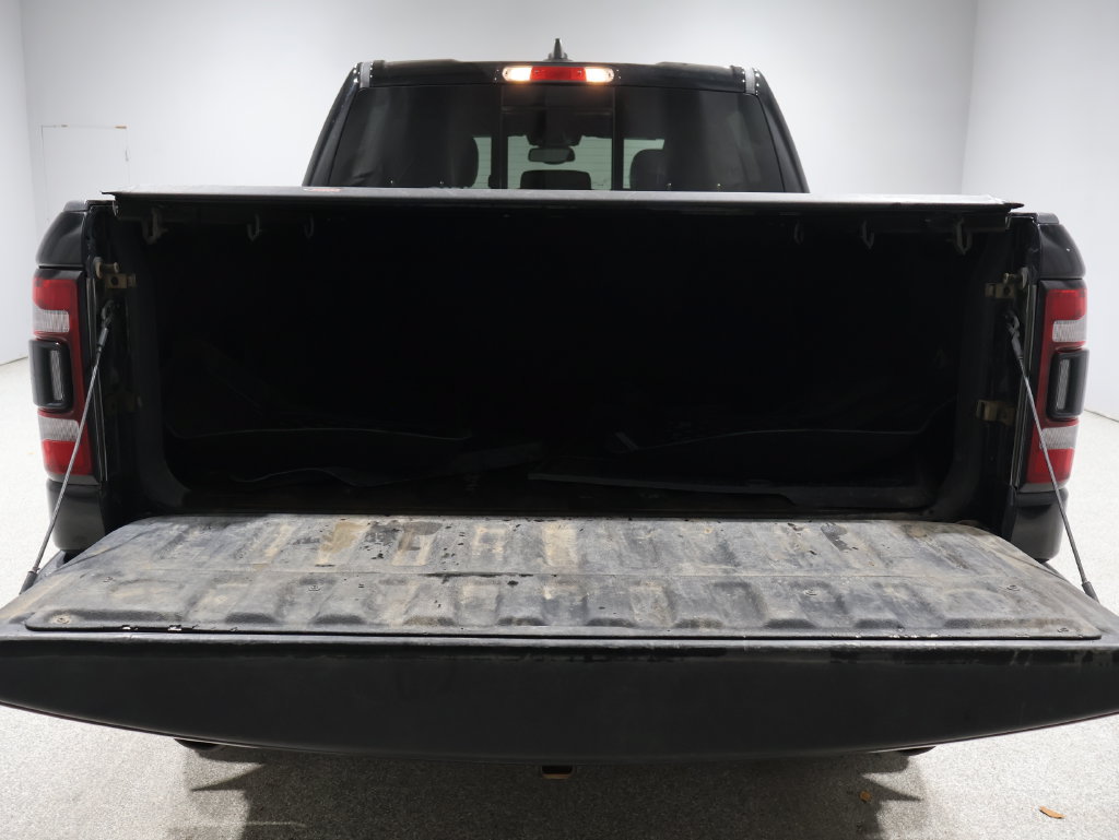 Used 2019 RAM 1500 Laramie AWD/4WD image 4