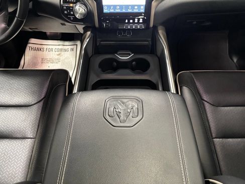 Used 2022 RAM 1500 Laramie AWD/4WD image 36