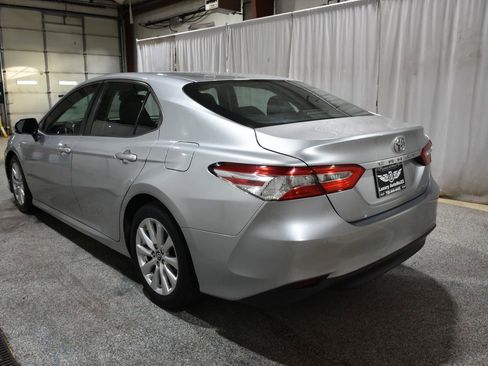 Used 2018 Toyota Camry LE FWD image 26