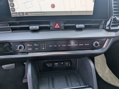 Certified 2023 Kia Sportage SX FWD image 25