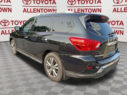 Used 2017 Nissan Pathfinder SV AWD/4WD image 4