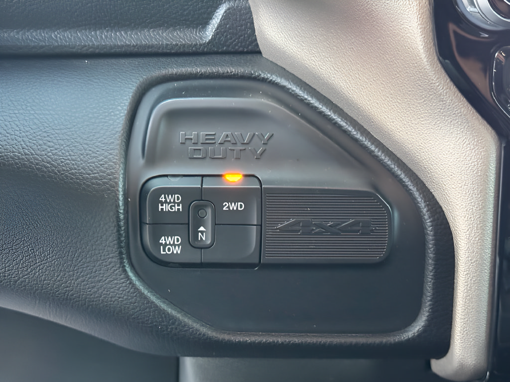 Used 2024 RAM 2500 Laramie AWD/4WD image 21