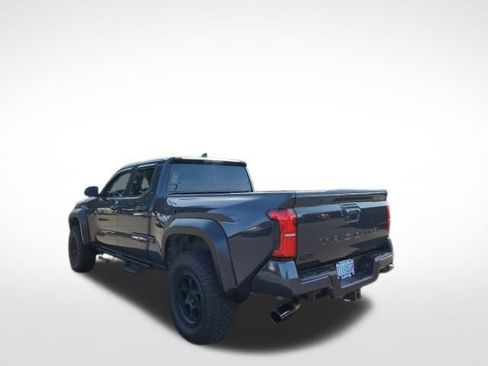 Used 2024 Toyota Tacoma SR5 AWD/4WD image 4