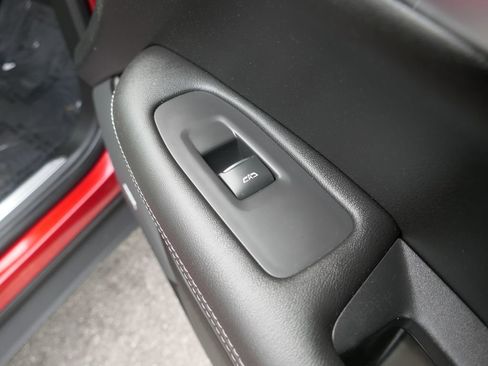 Used 2022 Cadillac XT5 Luxury w/ LPO, Floor Liner Package FWD image 25