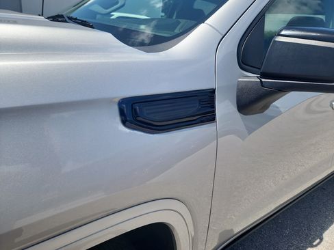 Used 2022 GMC Sierra 1500 Elevation RWD image 10