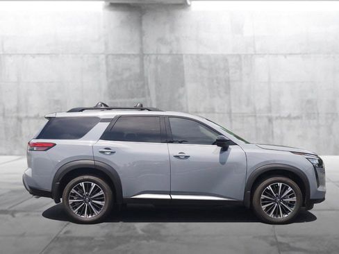 New 2026 Nissan Pathfinder Platinum AWD/4WD image 5