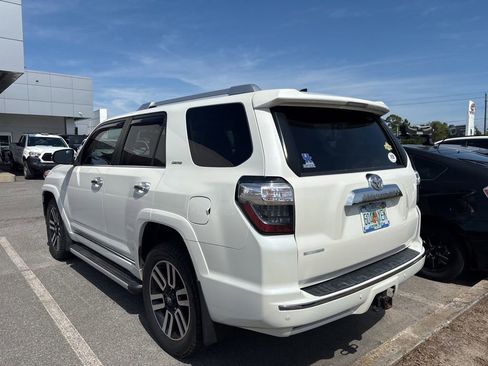 Used 2019 Toyota 4Runner Limited AWD/4WD image 19
