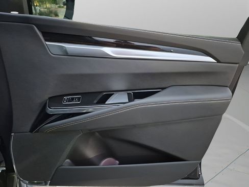 Used 2026 Cadillac Escalade 2WD w/ LPO, Floor Liner Package image 13