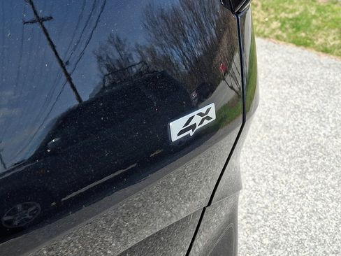 Used 2023 Kia Sportage SX image 34