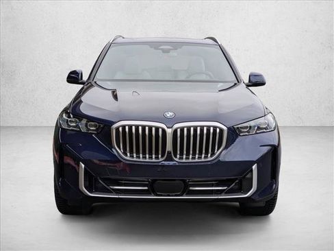 New 2026 BMW X5 xDrive50e image 5