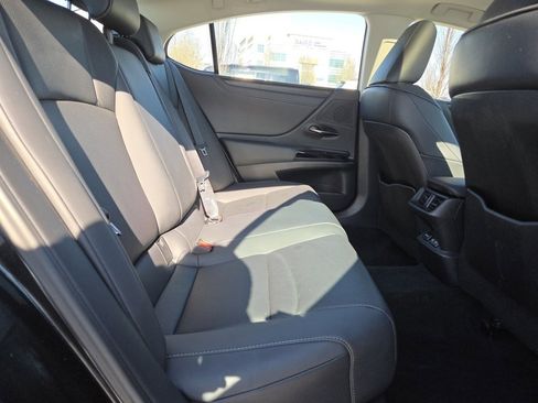 Certified 2023 Lexus ES 350 w/ Premium Package image 6